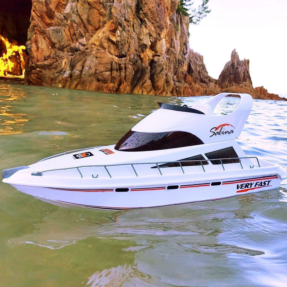 ラジコン ボート 大型クルーザー Heng Long ヘンロン ワールド トーイズ