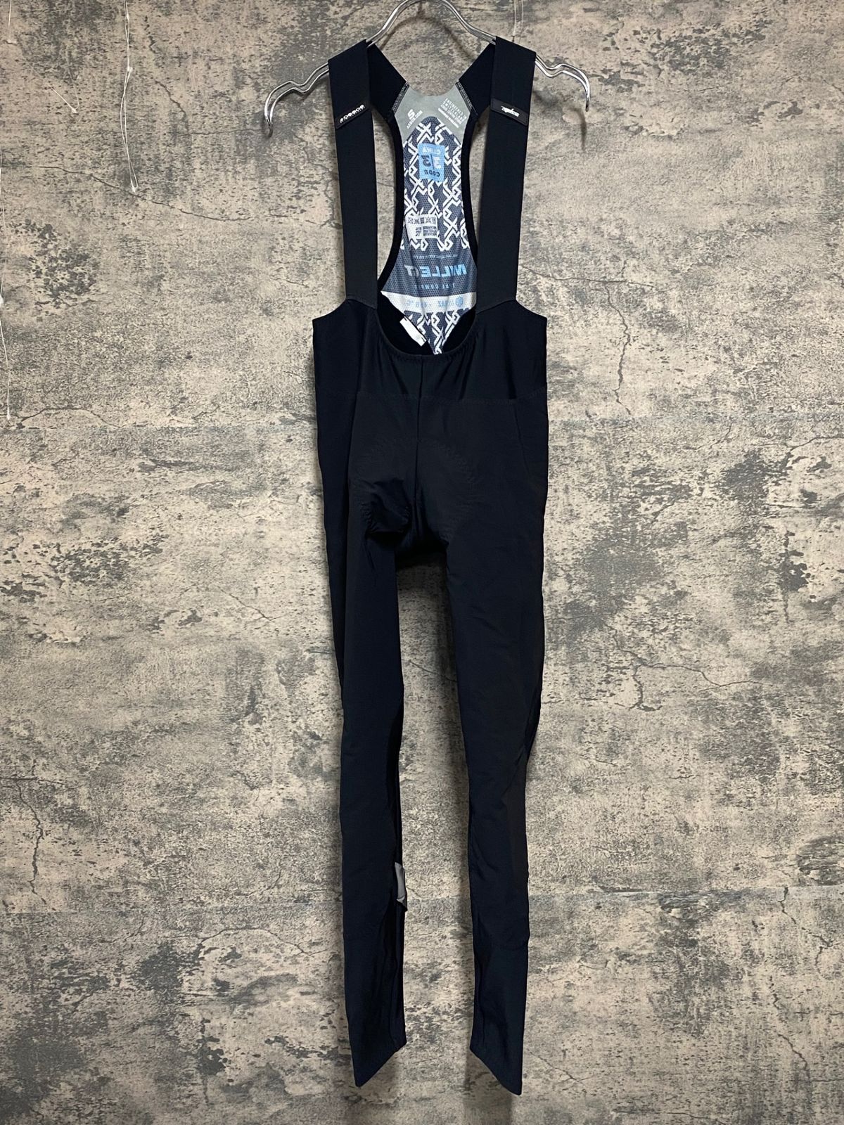 新品　アソス　MILLE GT Winter Bib Tights Lサイズ IW281 アソス assos ミレ MILLE GT Ultraz Winter Bib Tights 裏起毛