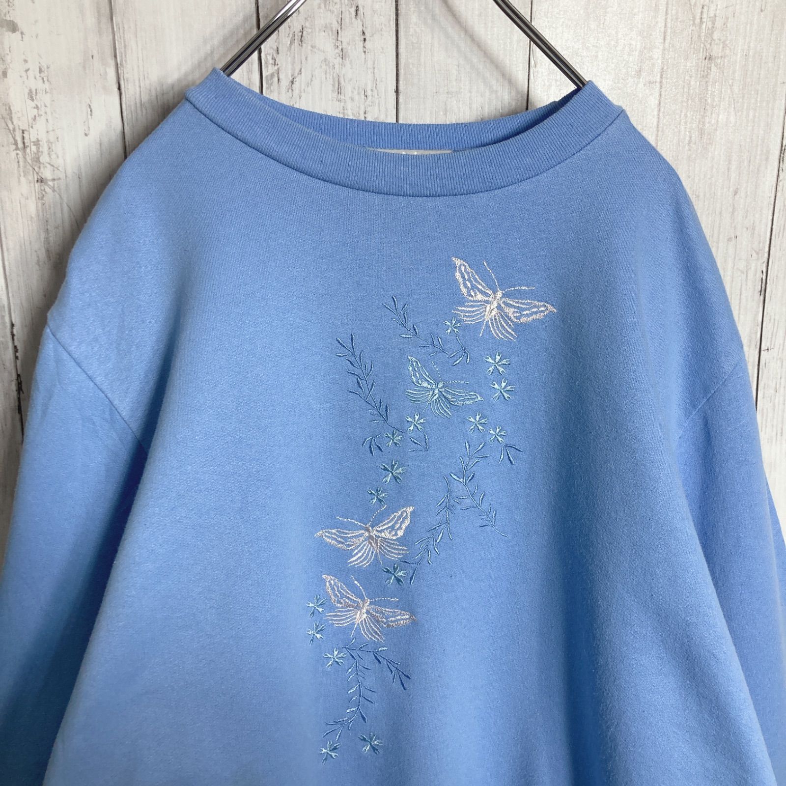 青 バタフライ刺繍 長袖トレーナー 入手困難】90s 古着 バタフライ 蝶々 水色 スウェット #567 - メルカリ