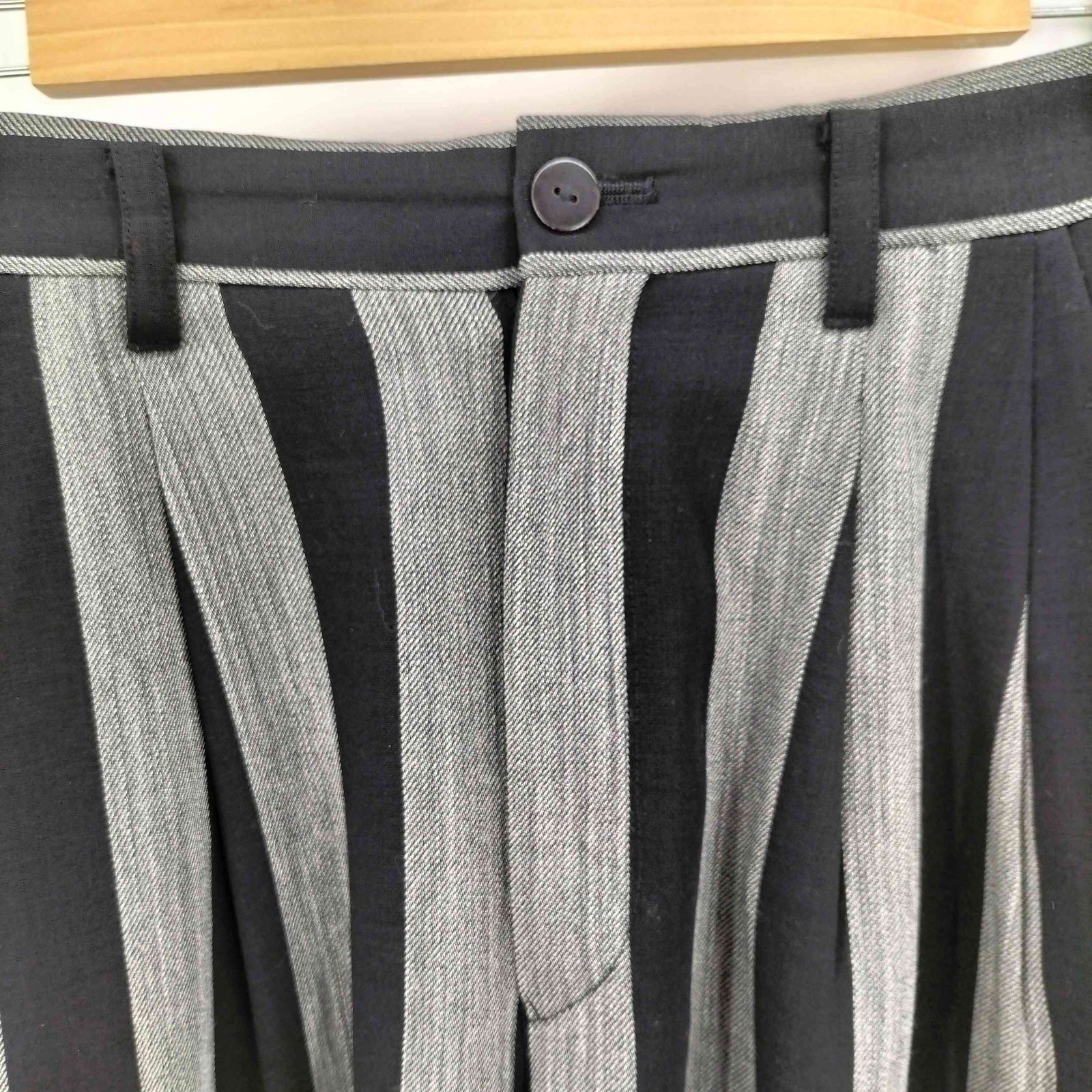 90s ISSEY MIYAKE/イッセイミヤケ 毛麻 タックパンツ W78 90s ISSEY MIYAKE/イッセイミヤケ 毛麻 タックパンツ W78 - メルカリ