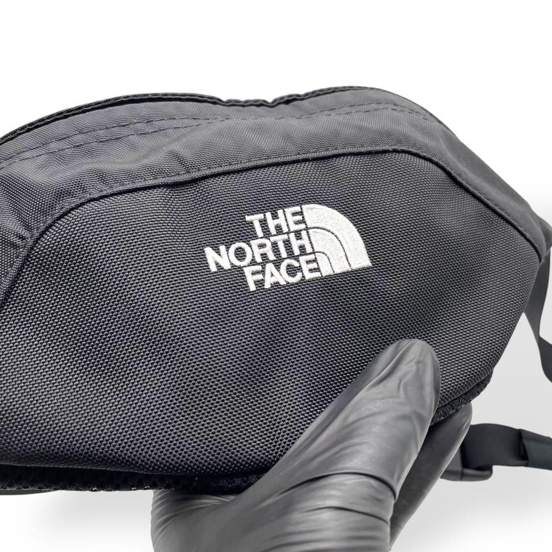 未使用級 THE NORTH FACE ボディバッグ ナイロン ブラック