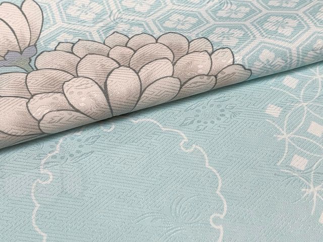 新品未仕立て】小紋柄 着物反物 薄緑色 梅模様 新品未仕立て】小紋柄