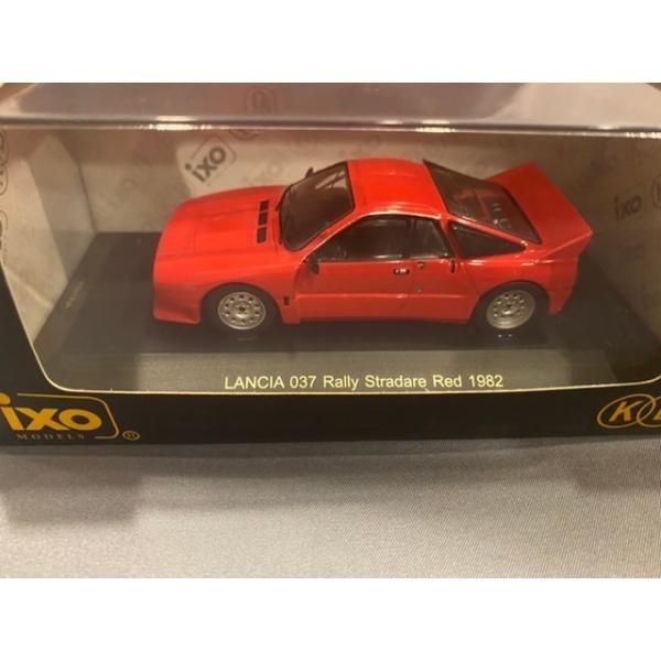 Lancia 037 Rally Stradare Red 1982 色：RED メーカー：ixo 新品未