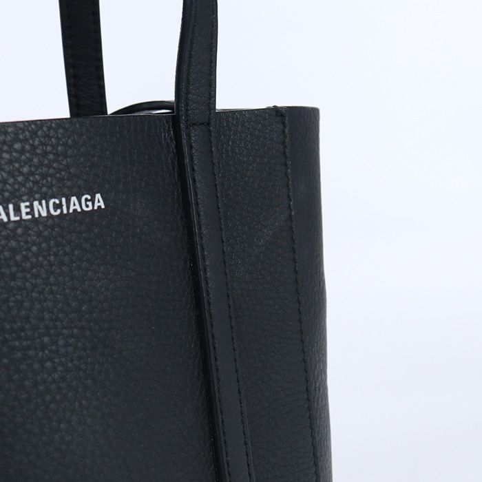 BALENCIAGA バレンシアガ XXS トートバッグ エブリデイ 551815 D6W2N 1000 トートバッグ カーフ【中古】 レディース  ブランド 海外ブランド ごほうび リユース 資産価値 おしゃれ