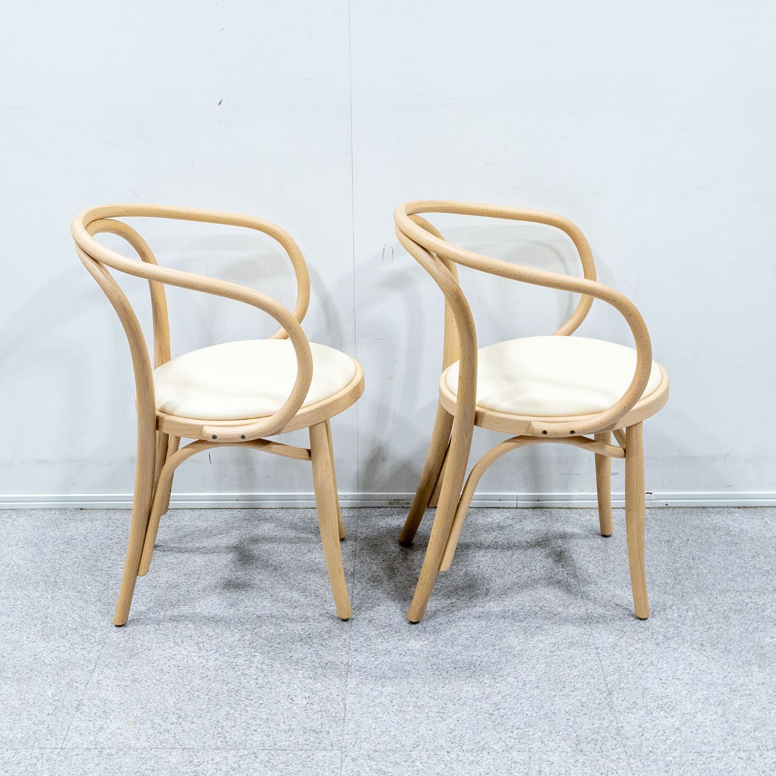むーみん様用【美品】秋田木工 ダイニングチェア 2脚セット むーみん様用【美品】秋田木工 ダイニングチェア 2脚セット