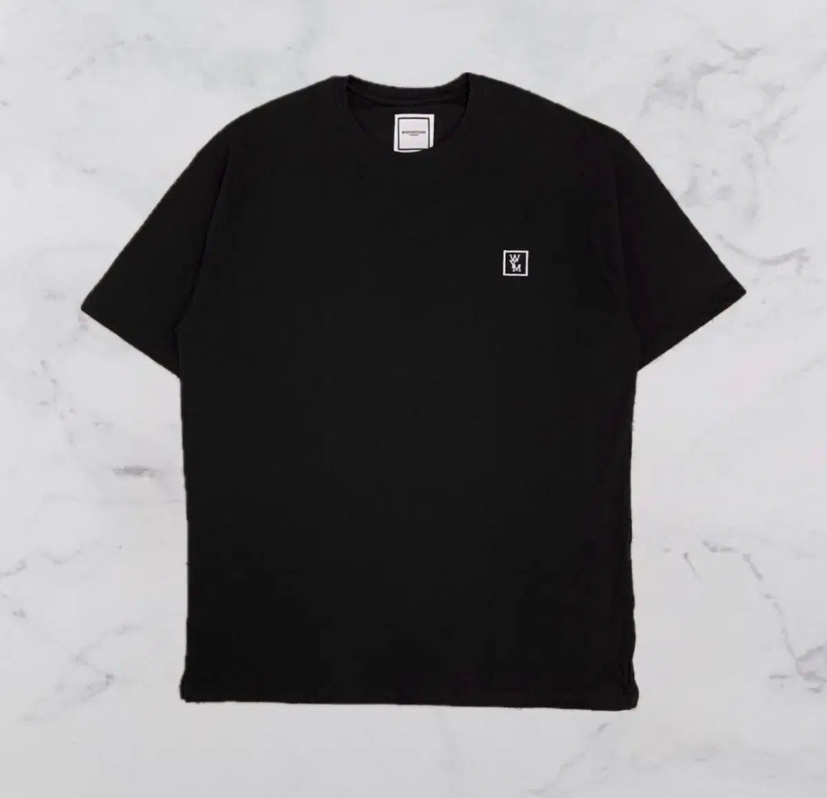 WOOYOUNGMI(ウーヨンミ) WYM パッチ バックロゴ 半袖Tシャツ