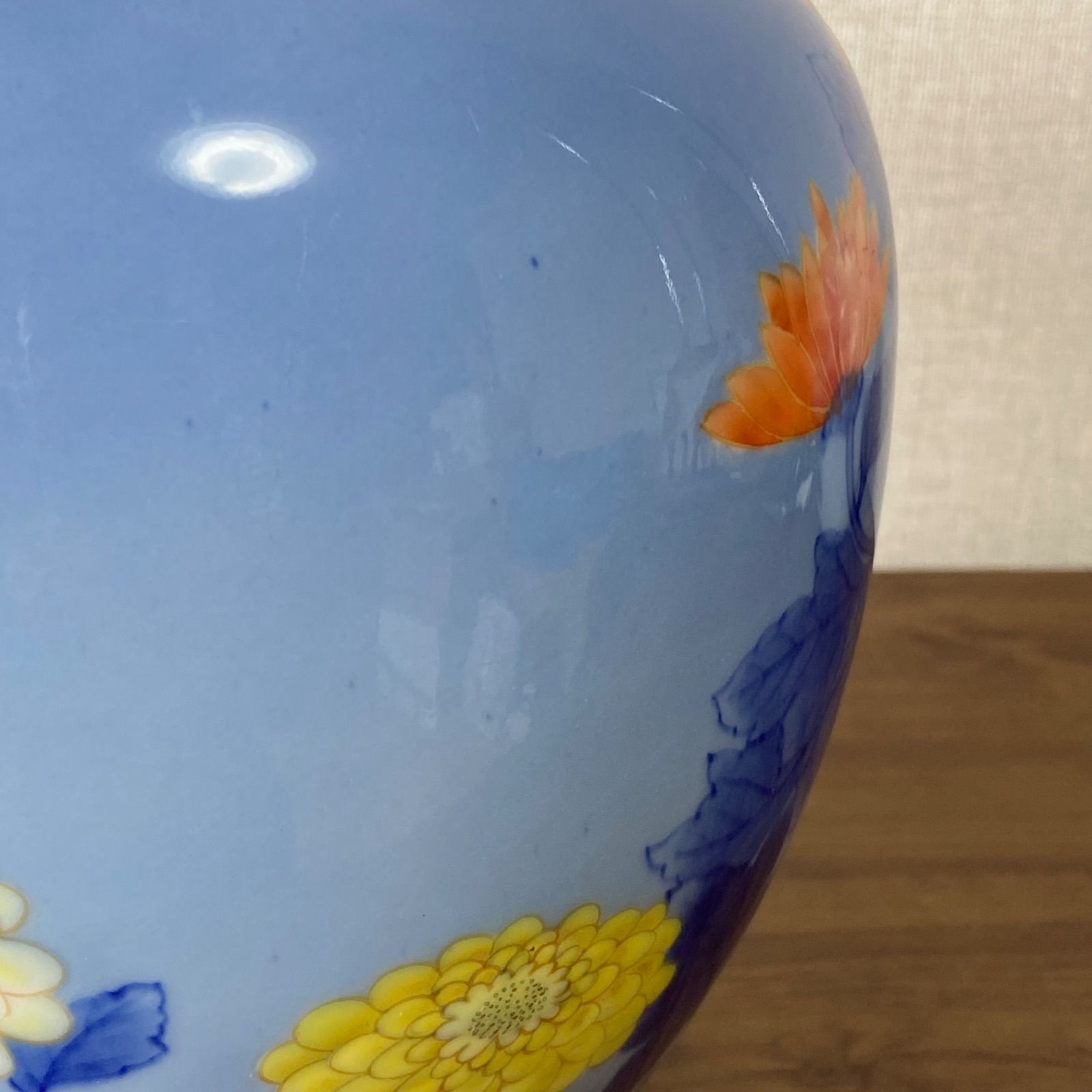 Amazon.co.jp: 深川製磁 竜鳳凰錦手黄地冠付台付6寸飾壺 壺