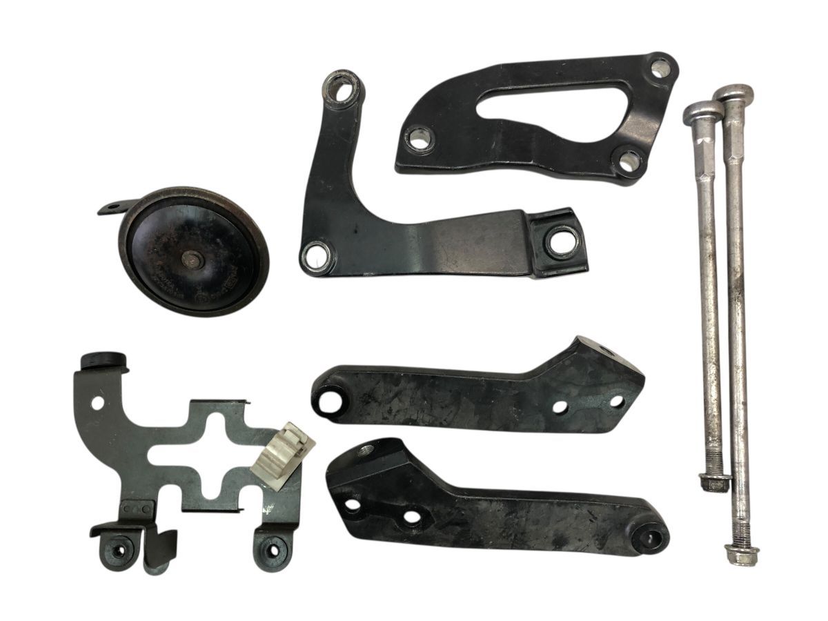 Ninja ZX-10R ZXT00C 03-04 C型 ボルト カラー ナット ネジ ステー