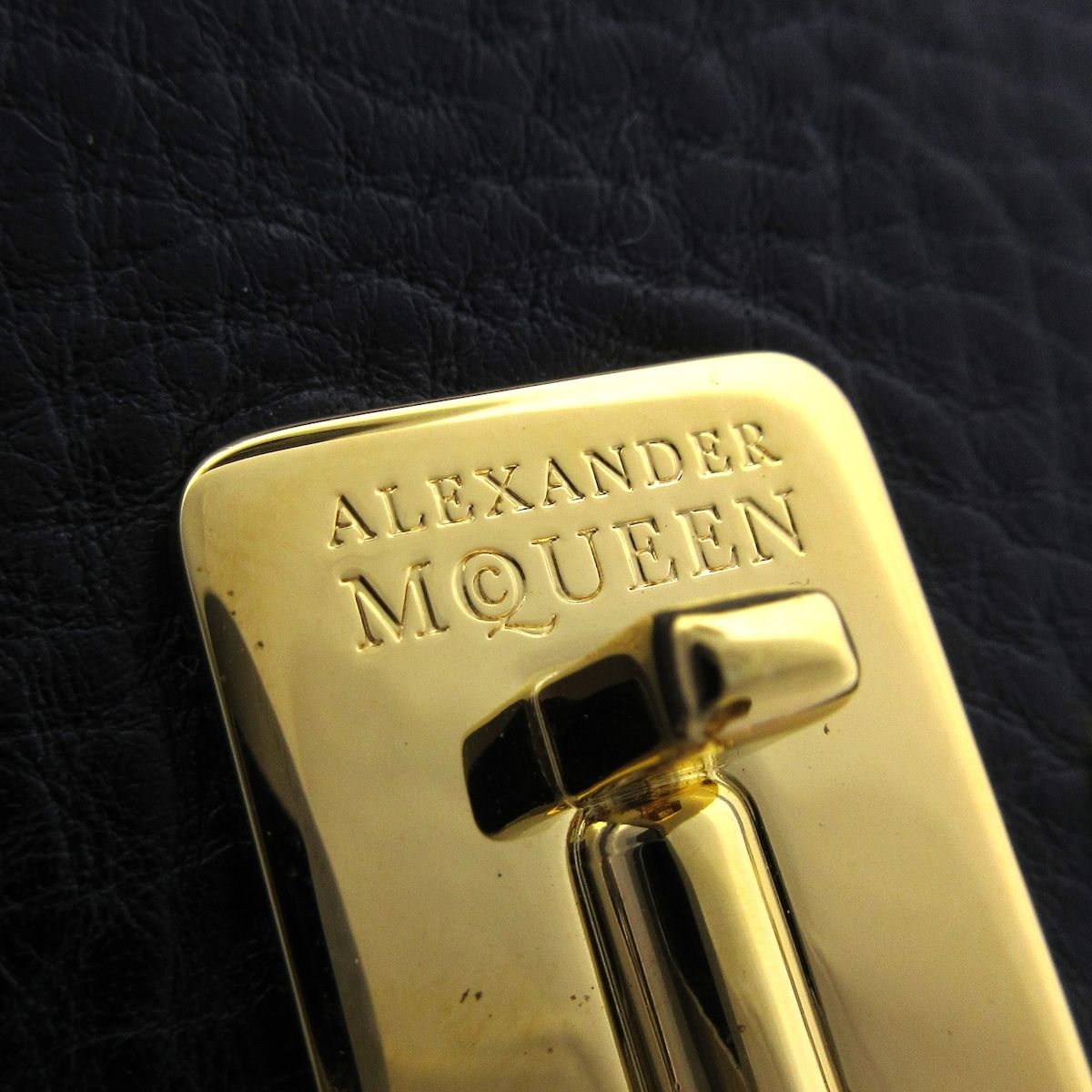 【極美品】アレキサンダーマックイーン ラウンドファスナー 財布 スカル スタッズ Alexander McQueen/アレキサンダーマックイーン】 ラウンド