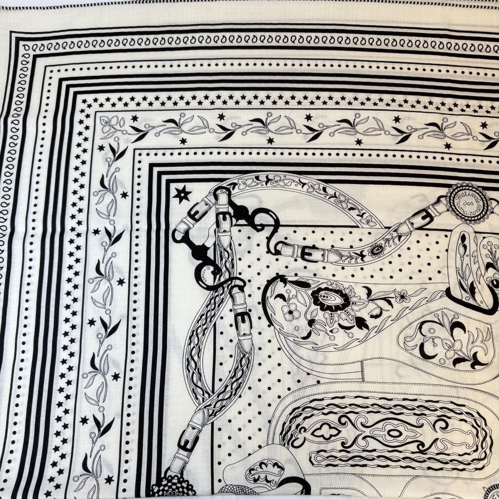 鑑定済み 】エルメス カレジェアン 140 《 アマゾンの祭典 バンダナ  