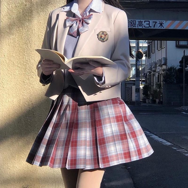 スクール