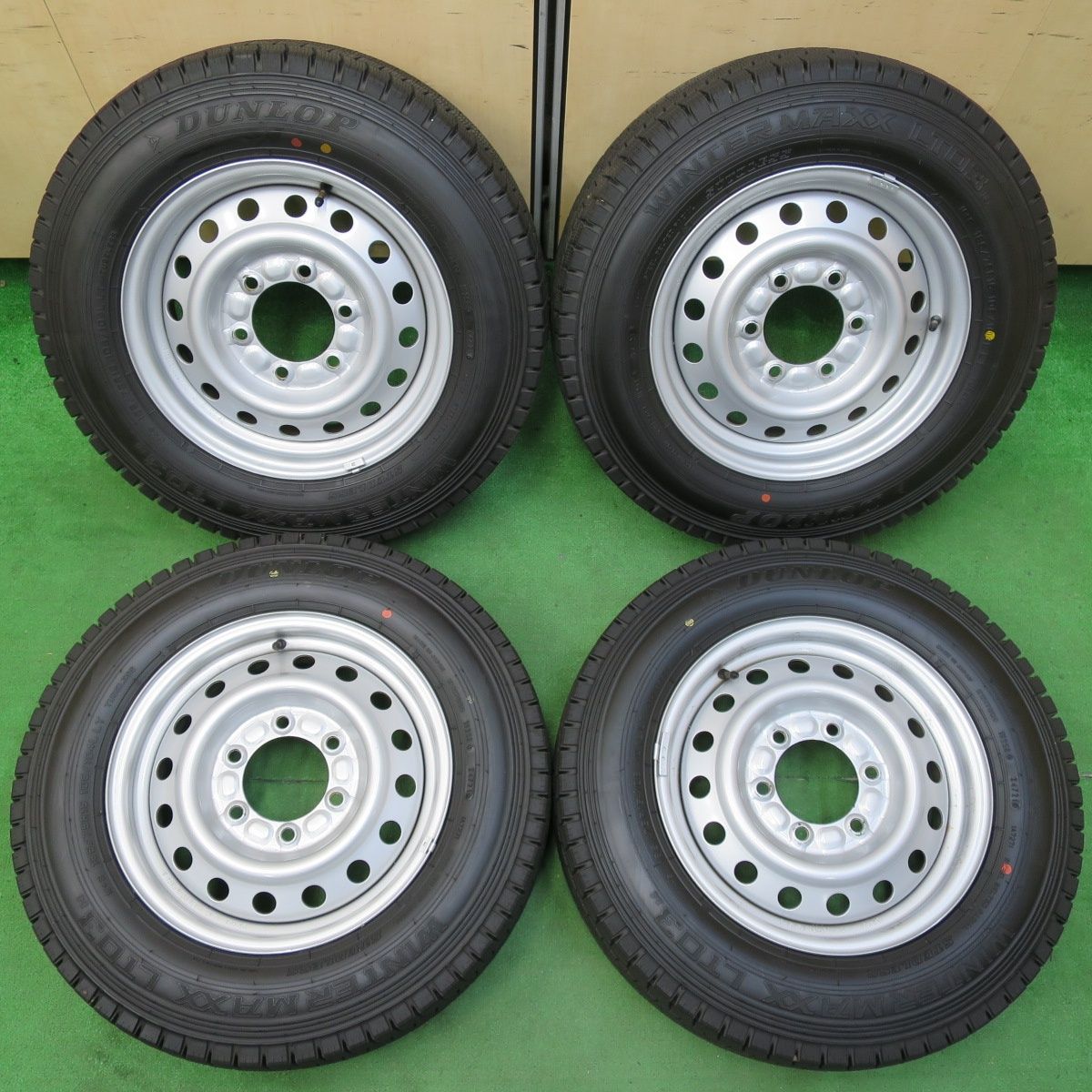 送料無料* バリ溝！21年！キレイ！9.5分☆スタッドレス 185/75R15 