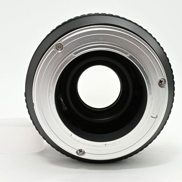 幻想的な質感描写が魅力のクリエイティブ単焦点