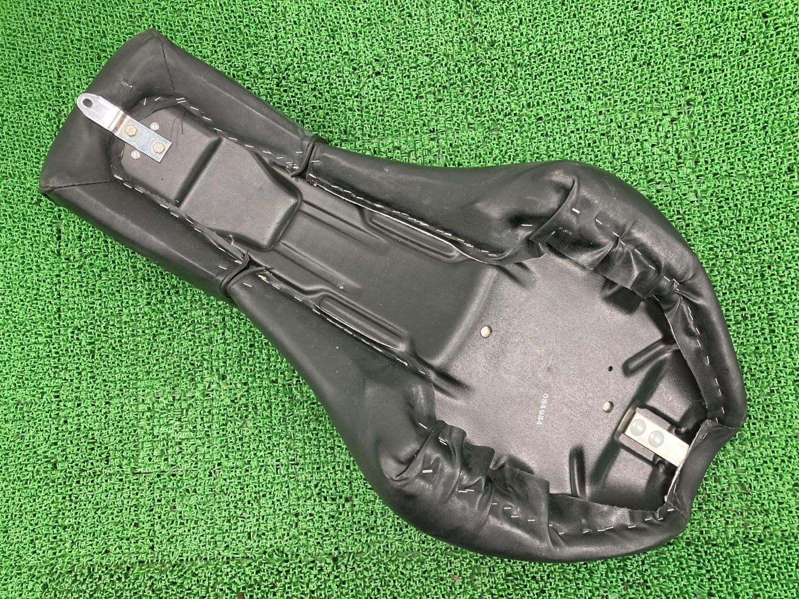 ハーレーエボfxstc シート 使える!ハーレー86-99年FXソフテイルevo純正シート FXST FXSTCエボ