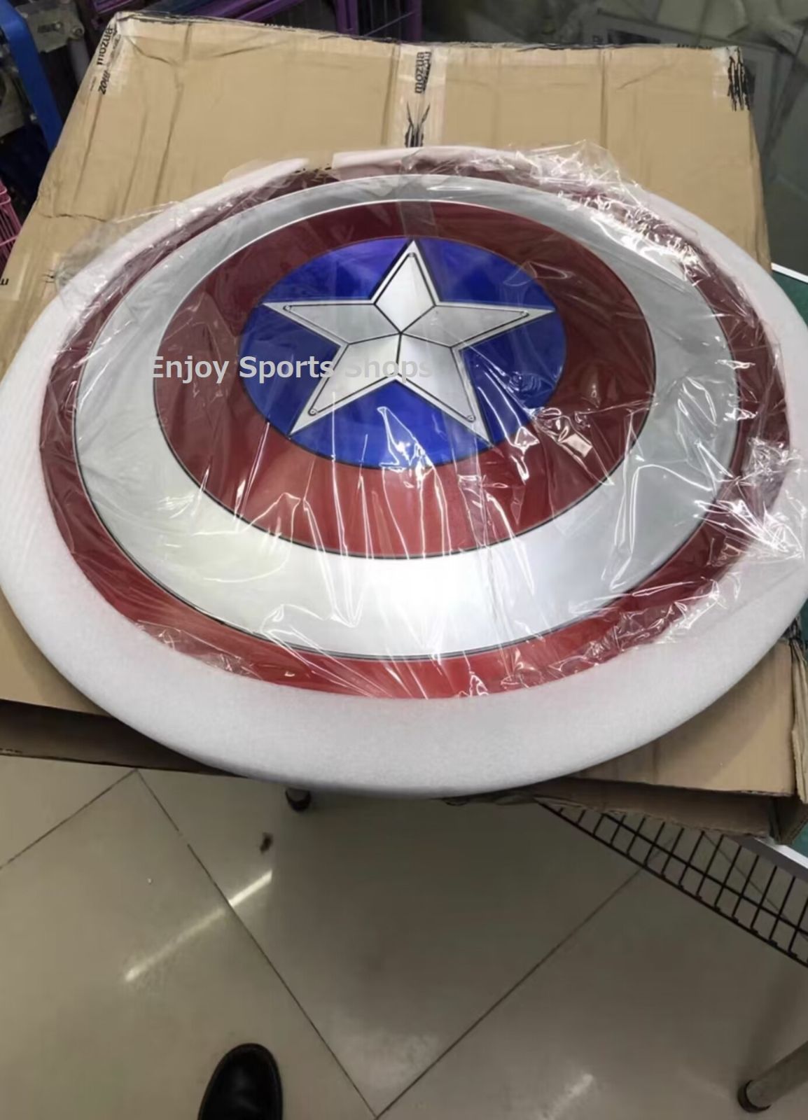 【すぐ発送】キャプテン アメリカ 盾 1/1シールド 57cm リアル コスプレ すぐ発送】キャプテン アメリカ 盾 1/1シールド 57cm リアル