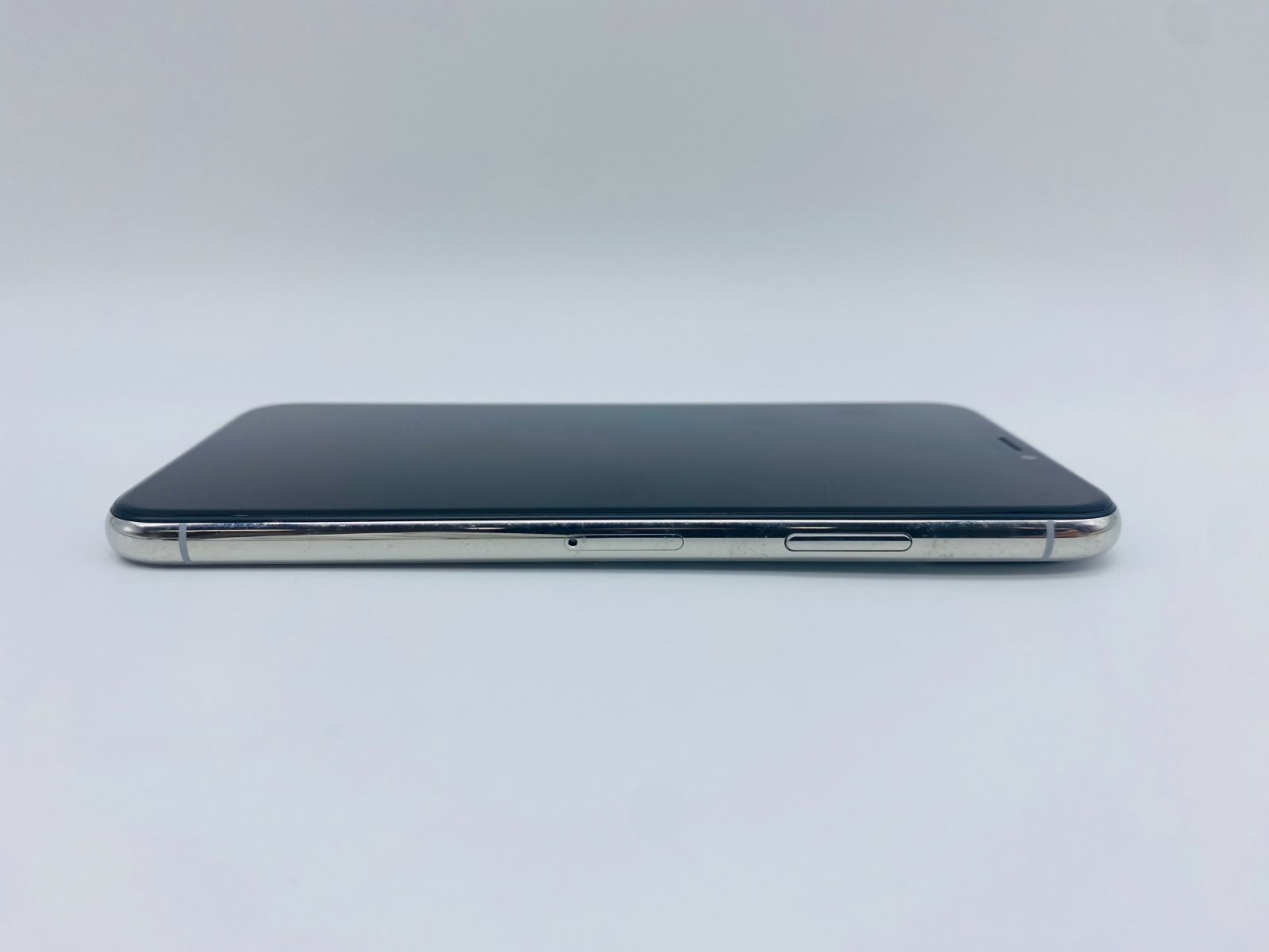 064 iPhoneXS 256GB シルバー/シムフリー/新品バッテリー iPhoneXS 256GB シルバー/新品バッテリー100%/シムフリー/新品