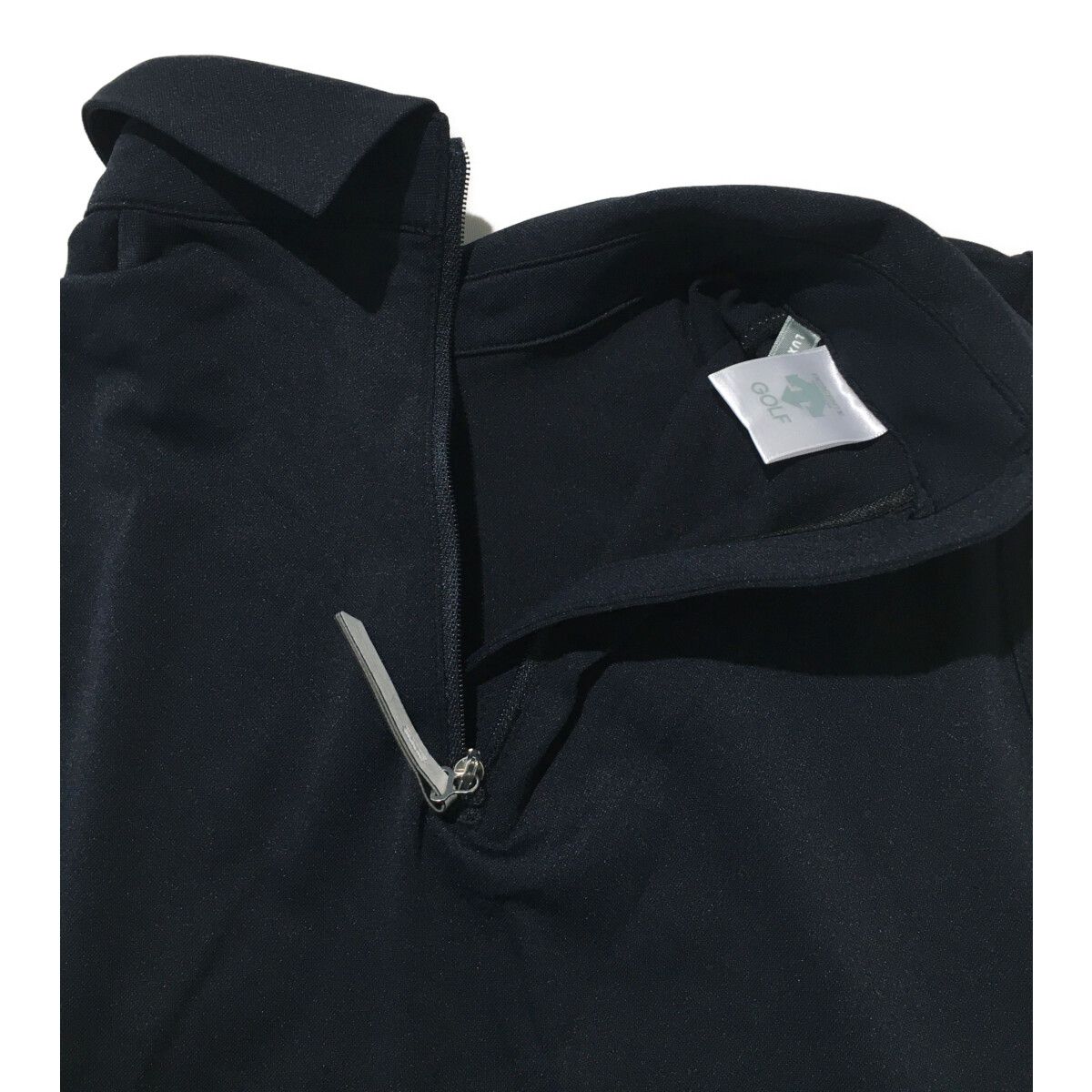 DESCENTE - デサントゴルフ　ノースリーブ シャツ　黒　S 美品 デサントゴルフ DESCENTE ゴルフ スキッパースリーブレスシャツ