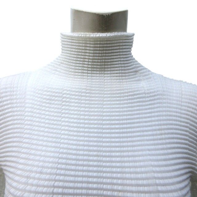 ★美品★ISSEY MIYAKE プリーツ★ホワイト★長袖★透け感★ハイネック★ 極美品✨ISSEY MIYAKE プリーツ ホワイト 長袖 透け感 ハイネック