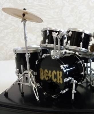 BECKドラムコレクション フルセット【シークレット・レアアイテム入り】ブラックVer.（ドラムスティック付き）☆BECK Drum  Collection 3rdステージ ☆1/12スケール ☆BECKギターコレクション ☆ギターミニチュア ☆ギターフィギュア - メルカリ