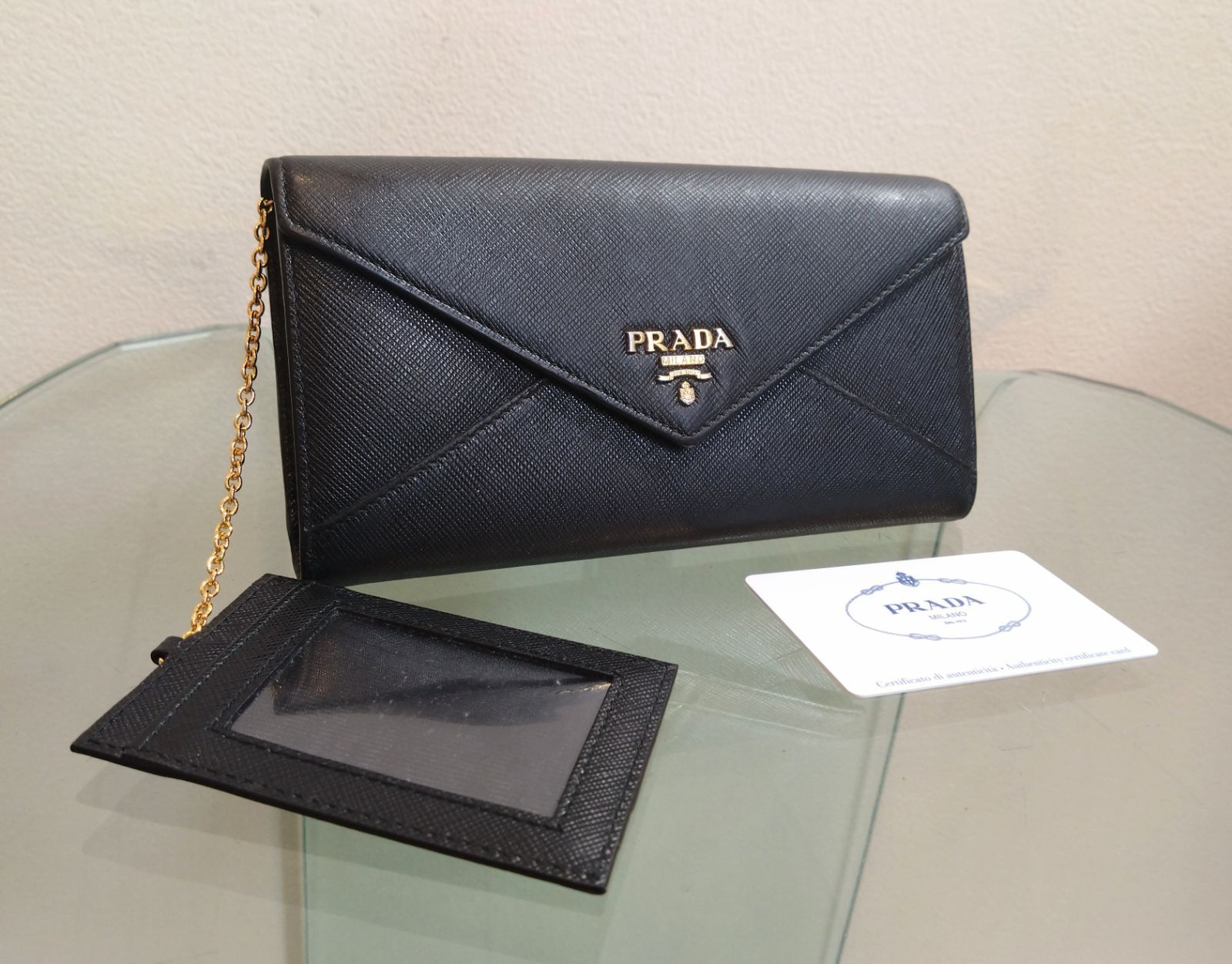 1064 PRADA プラダ サフィアーノレザー 二つ折り 長財布 ブラック パス