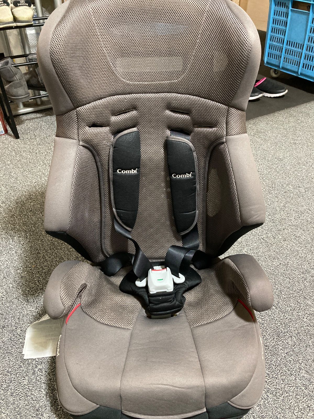 Combi コンビ チャイルドシート ジョイトリップ エアスルー GA