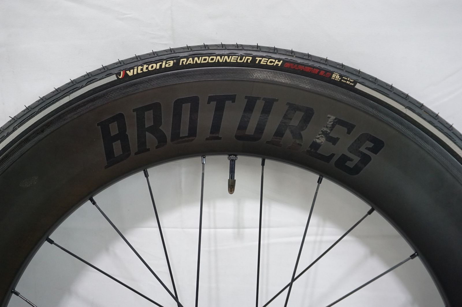 BROTURES 「ブローチャーズ」 SHRED88 CARBON リアホイール