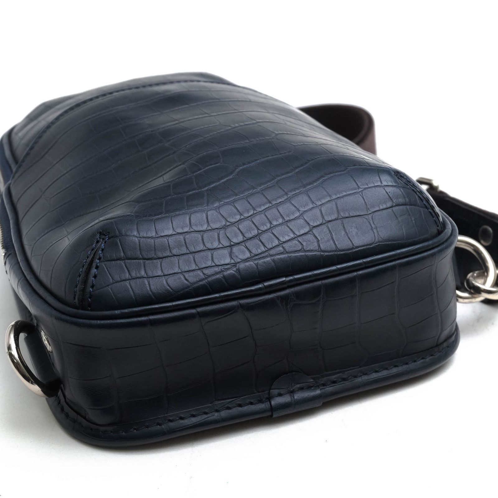 ショルダーバッグ