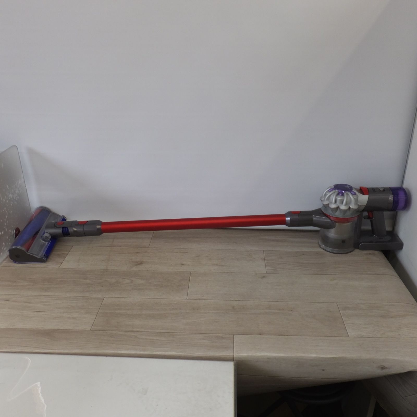 ダイソン Dyson 充電式コードレスクリーナー SV25 バッテリ セット