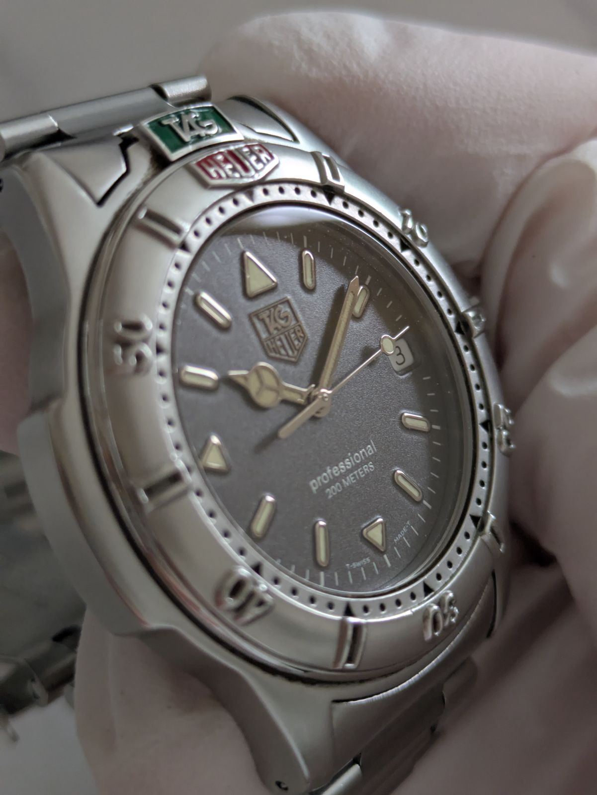 稼動品！タグホイヤー 4000シリーズ　メンズ WF1111-0 38mm 稼動品！タグホイヤー 4000シリーズメンズ WF1111-0 38mm