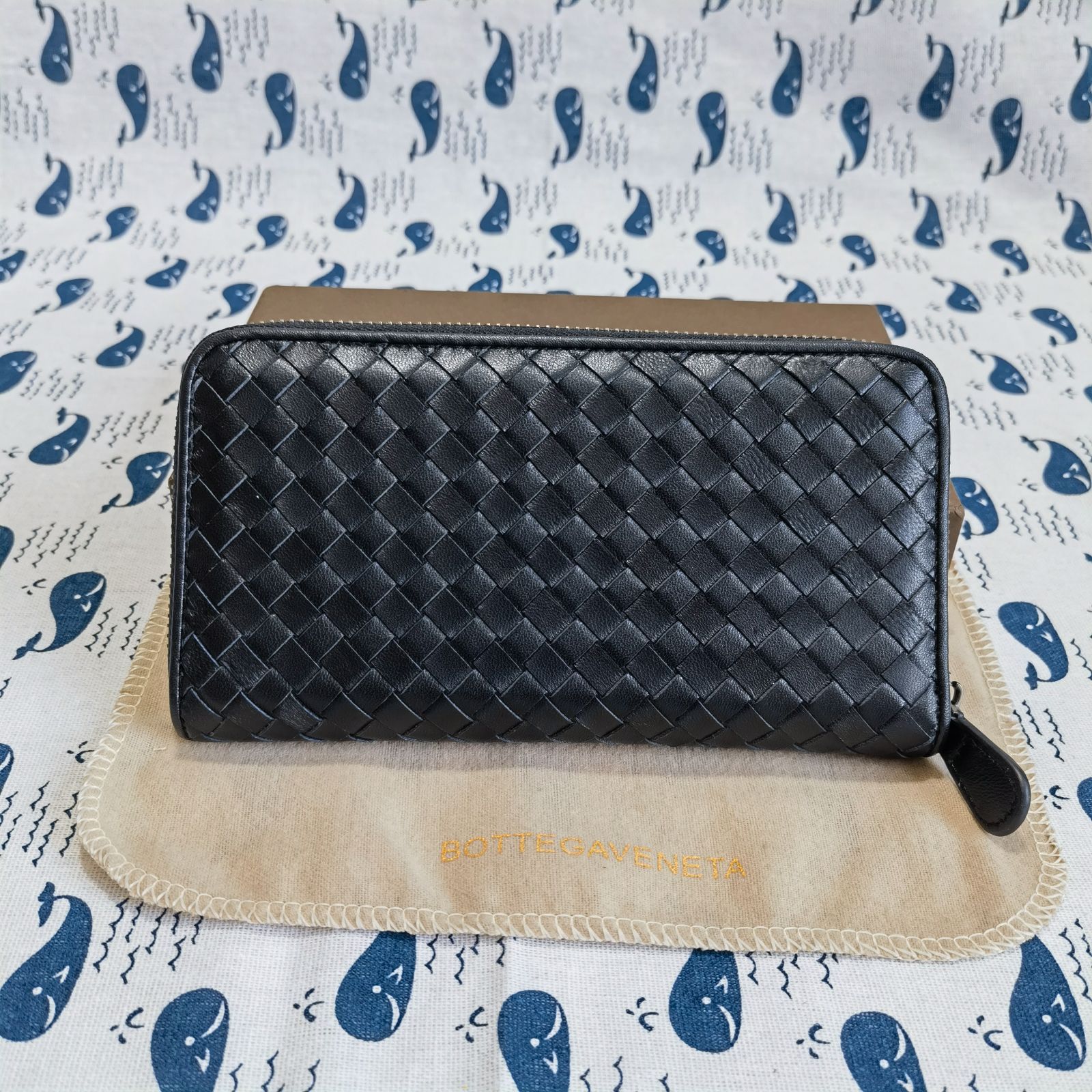 超人気美品☆BOTTEGA VENETA ラバー ジップアラウンド 長財布