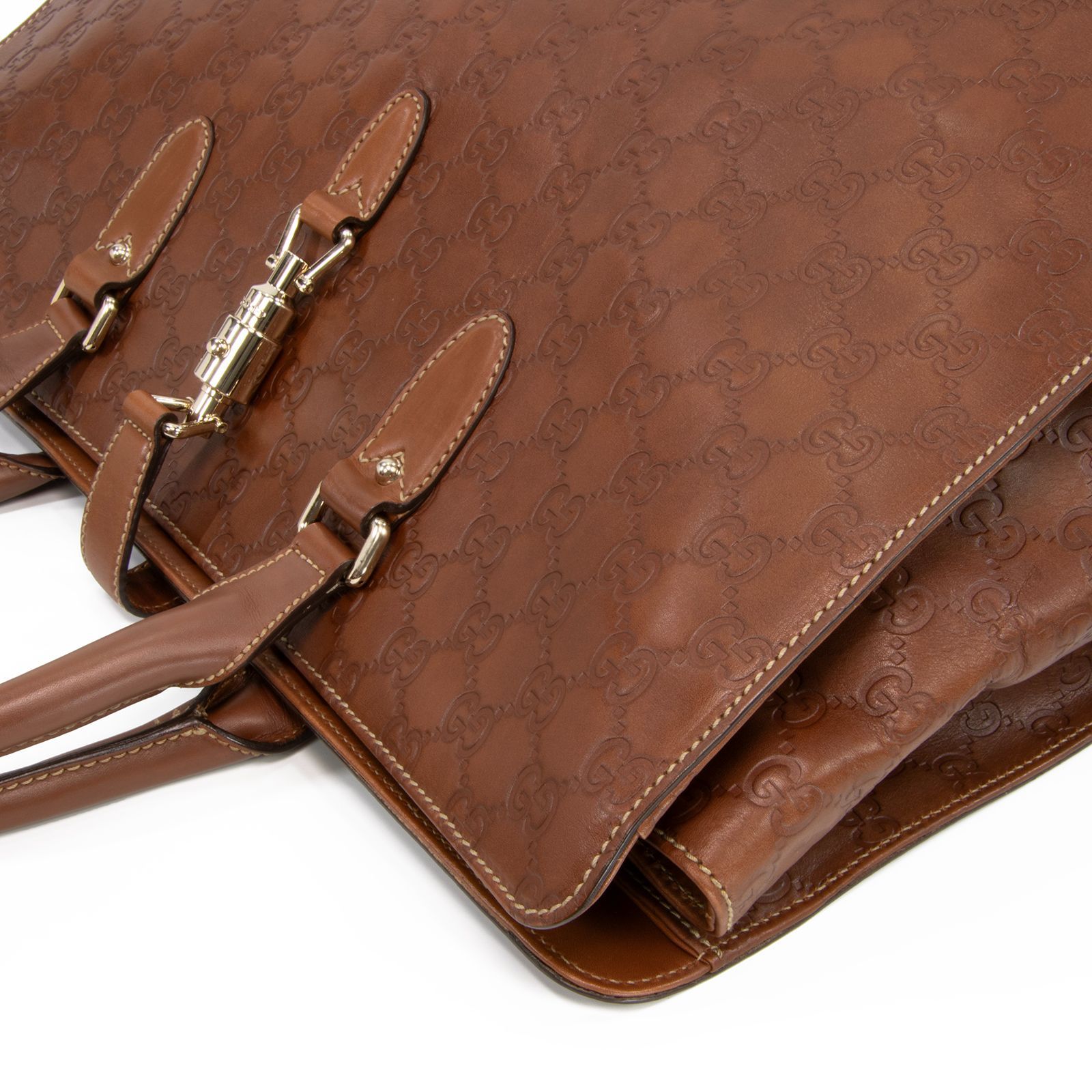 A4可 美品 GUCCI レザー ブリーフケース 茶 フラップ ロゴ金具 未使用 GUCCI グッチ ビジネスバッグ トムフォード期 ブラック