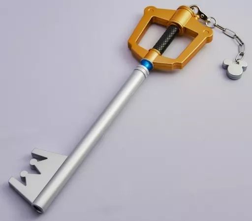 家電サプライ キングダムチェーン ライトアップキーブレード キングダムハーツ