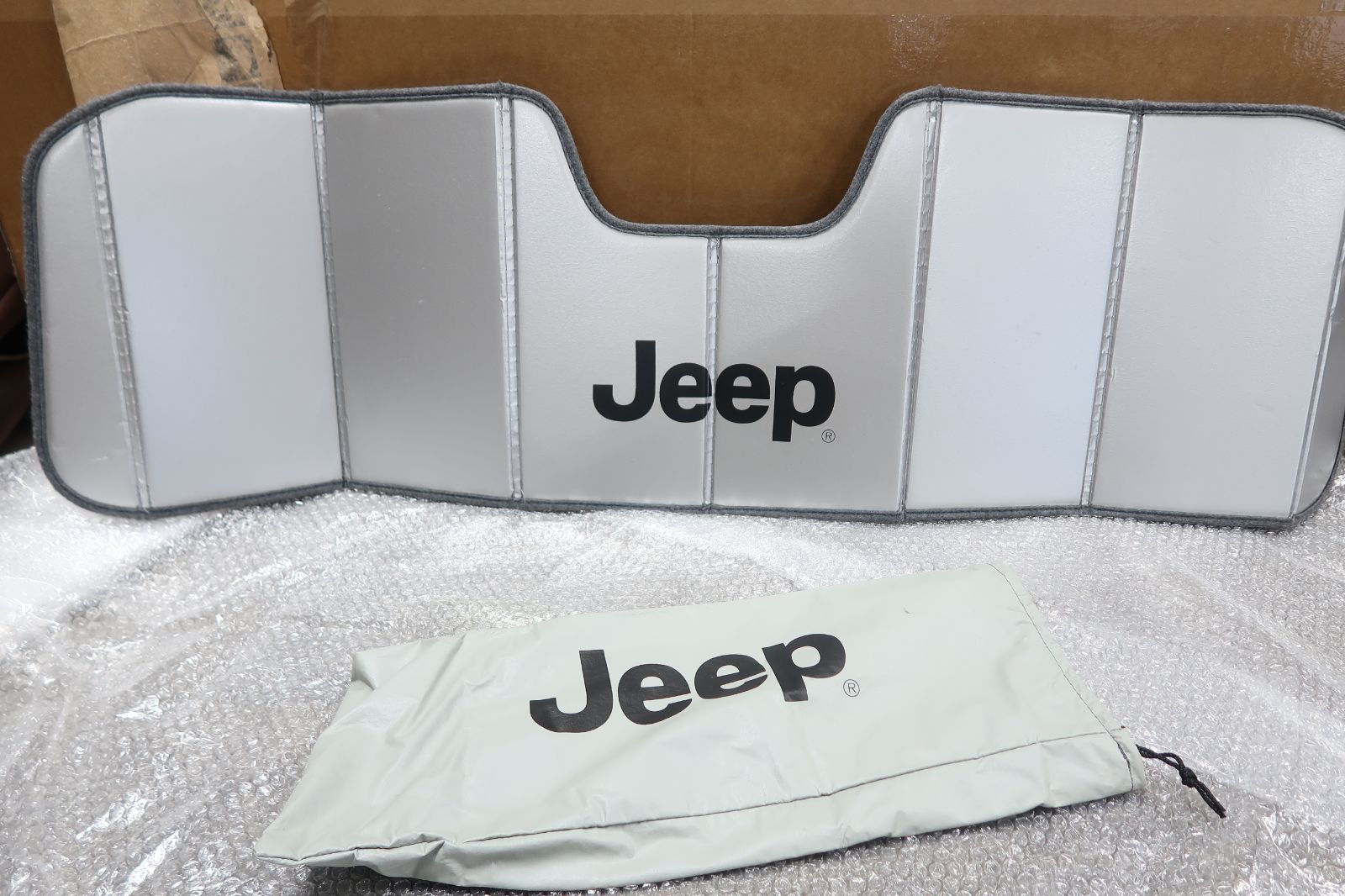 ジープラングラー　サンシェード　　中古品　カバー付き