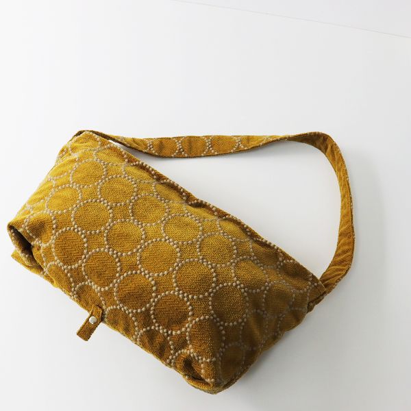 美品 mina perhonen ミナペルホネン tambourine 刺繍 ボディバッグ 小  