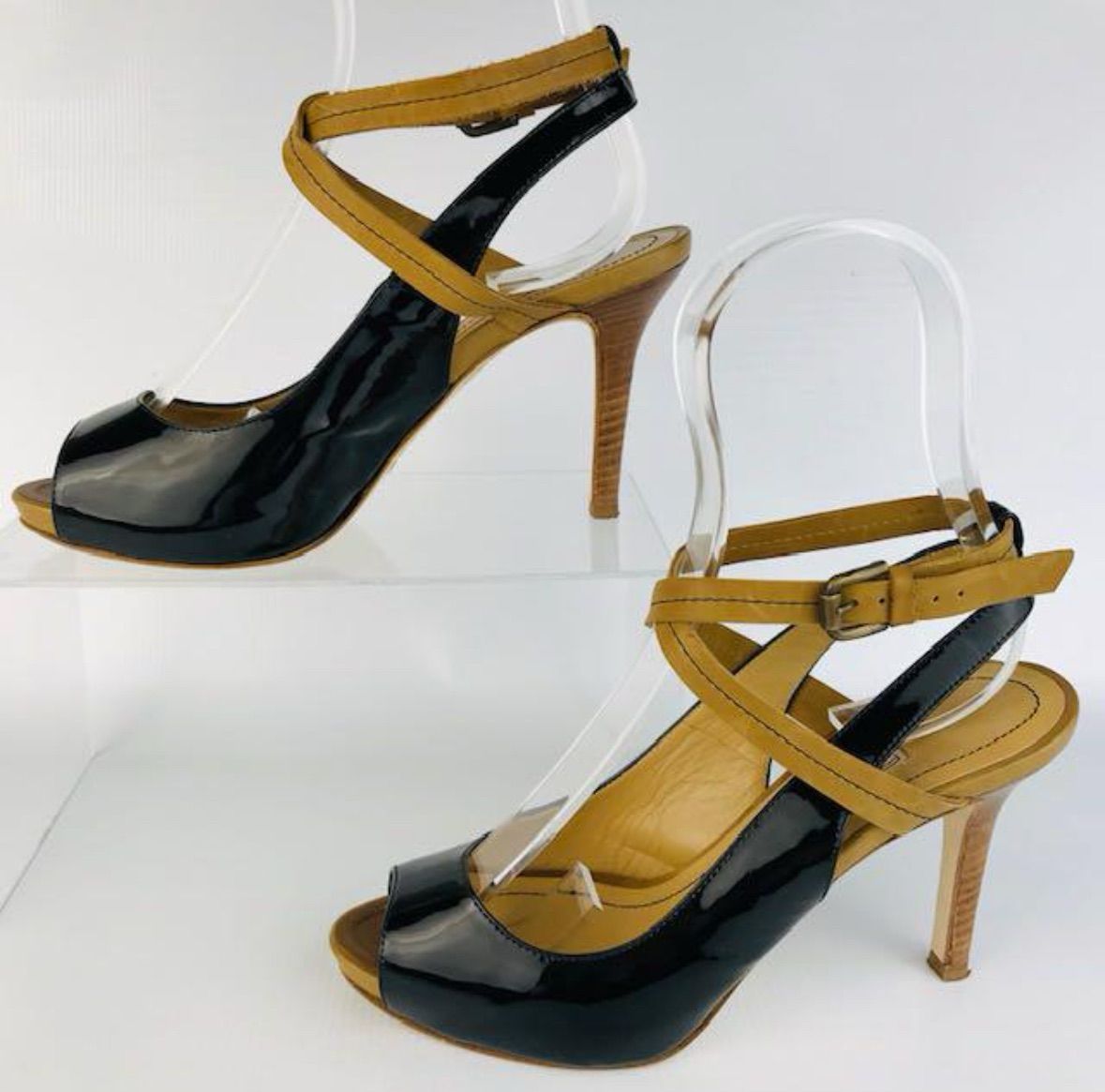 美品☆PELLICO・ペリーコ・レディース パテントレザー切替し クロス  