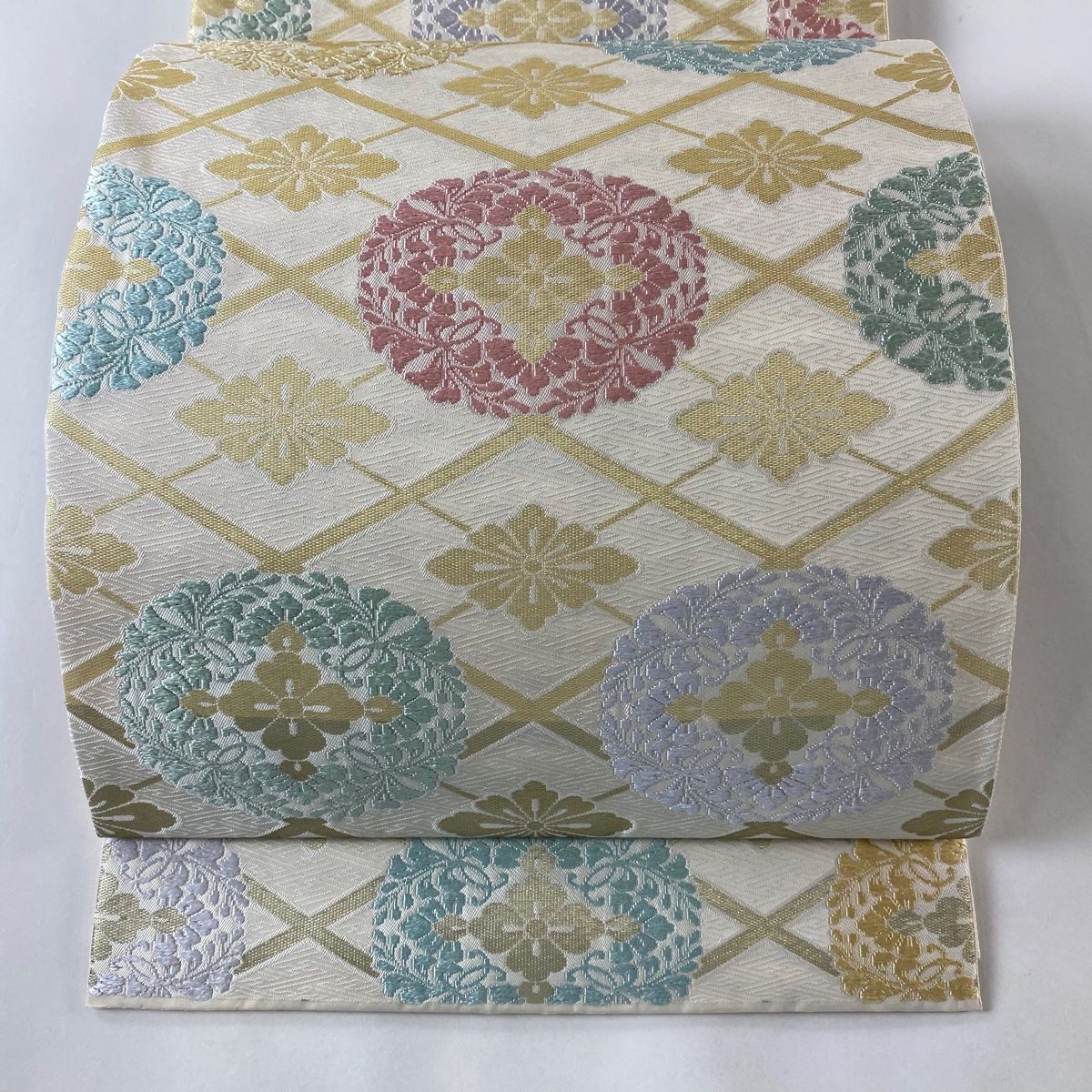 袋帯 美品 名品 関西仕立て 王朝唐衣裳 花菱 草花 唐織 箔 灰白 六通 