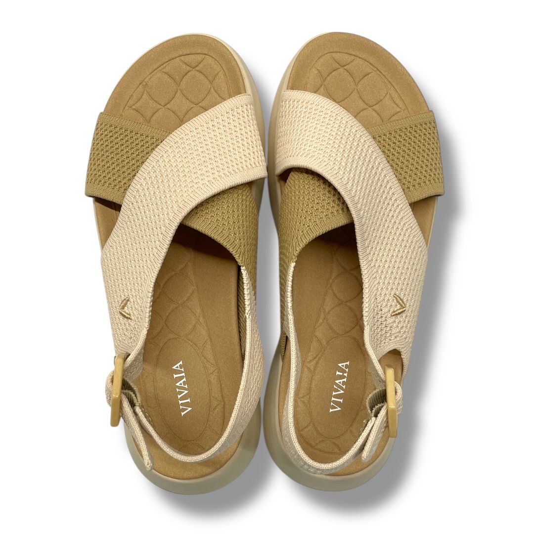 ほぼ未使用　VIVAIAビバイア　ベージュ クロスストラップサンダル　24 VIVAIA ビバイア [Kara] AdaptAll™ スポーツサンダル アダプト