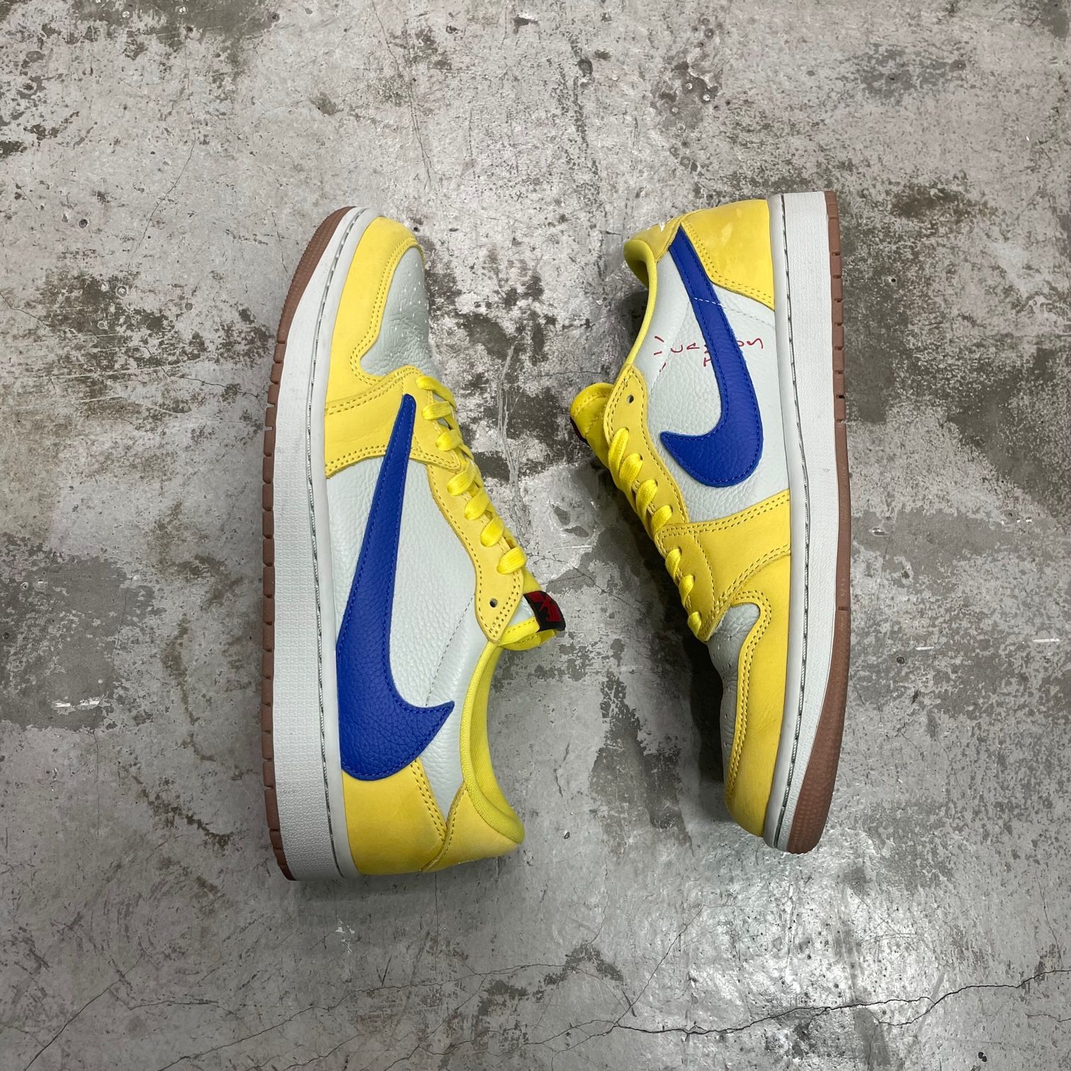 国内正規 Travis Scott × Nike Women 