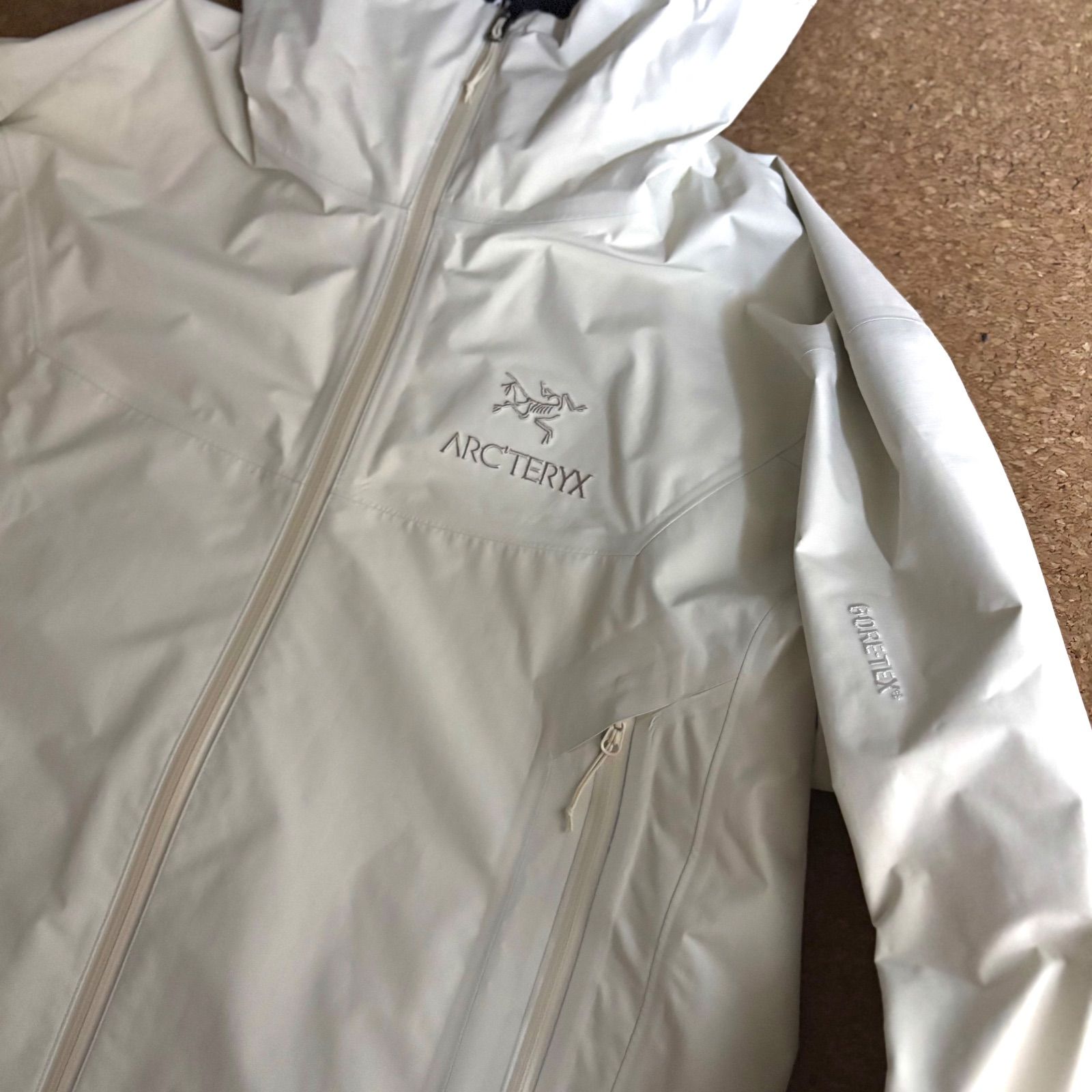 アークテリクス ビームス ベータSL メンズS オフホワイト