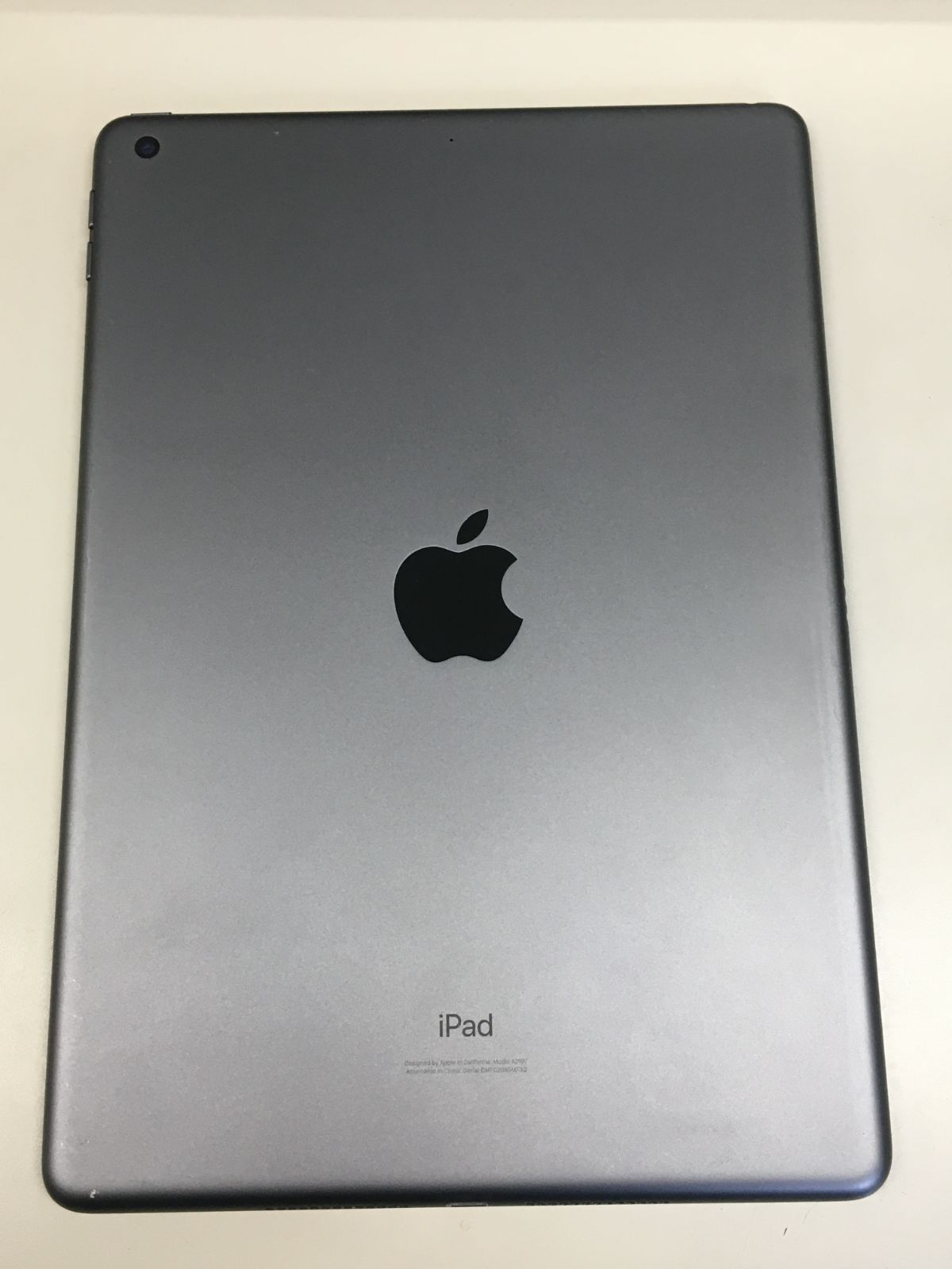 送料無料  apple iPad (第７世代) Wi-Fi  128GB スペースグレイ