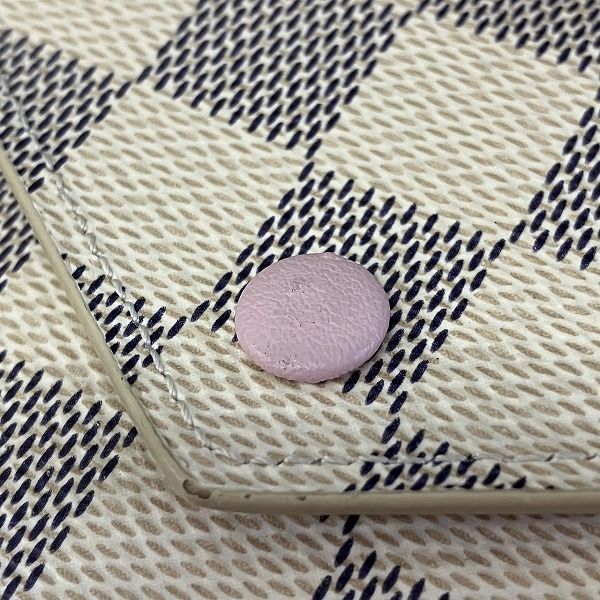 ヴィクトリーヌ N