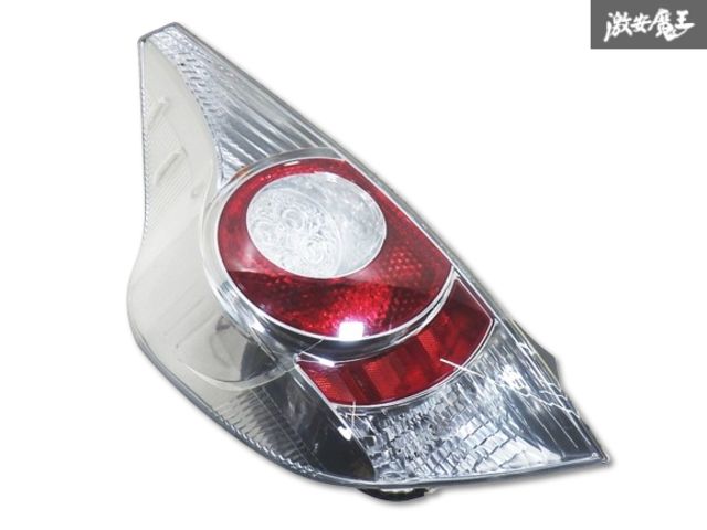 トヨタ 純正 NHP10 アクア 前期 LED テールライト テールランプ 左