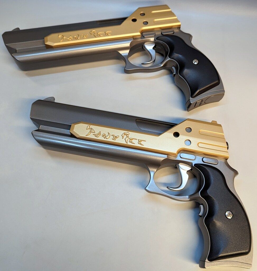 【未使用】特別版 ファイナルファンタジーX-2拳銃型コントローラー タイニービー ジャンク】ファイナルファンタジーX-2 タイニービー 拳銃型