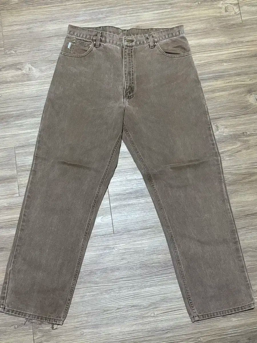 36 Carhartt シングルニー スポーツブラ ブラウン