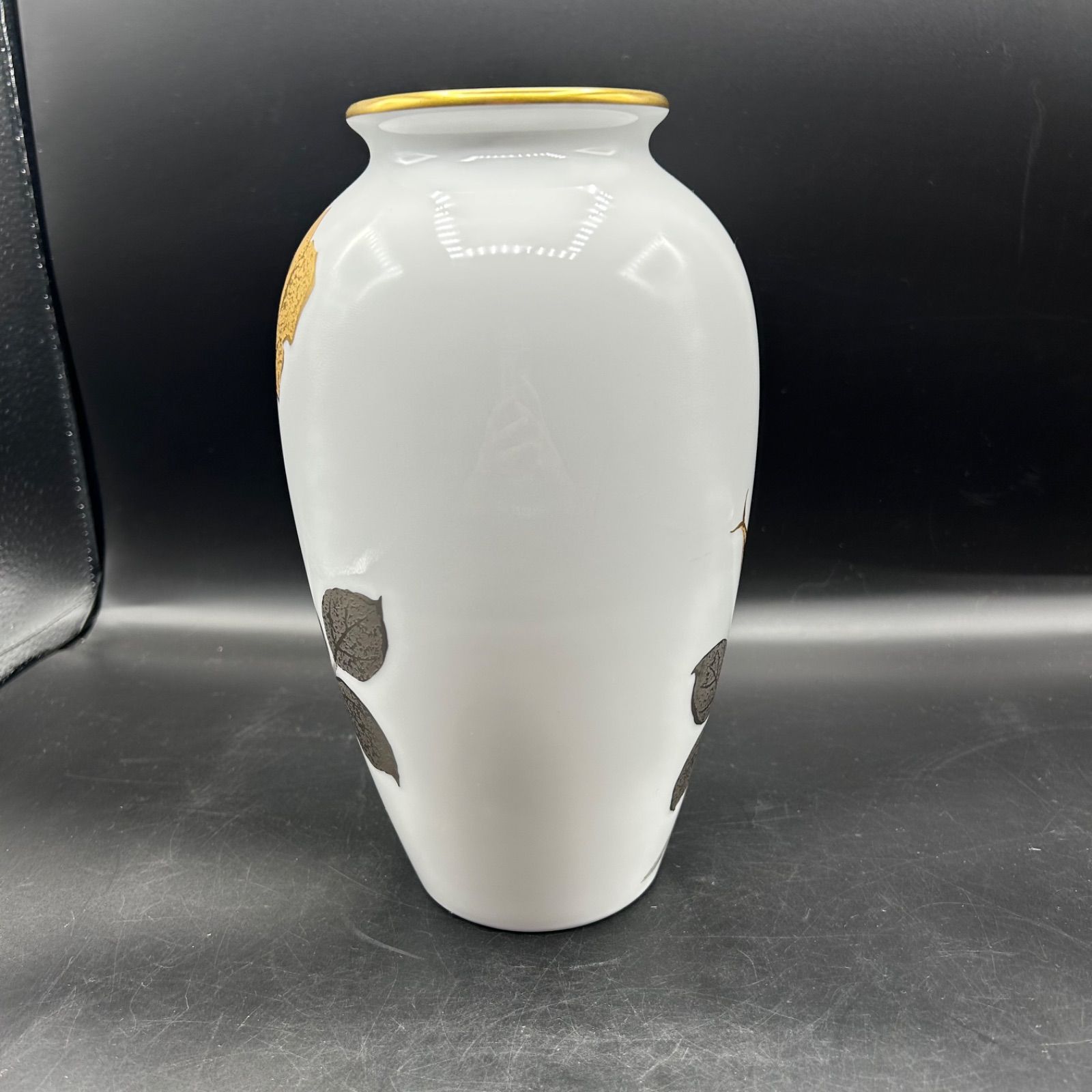 大倉陶園 宮内庁御用達 花瓶 白磁