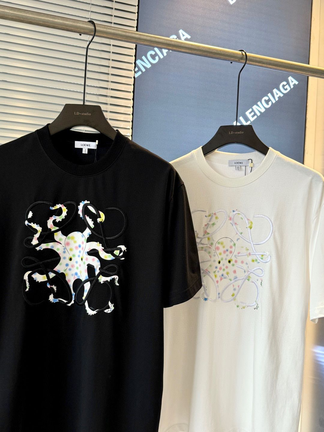 LOEWE X Suna Fujita グラフィックTシャツ 2色 - メルカリ