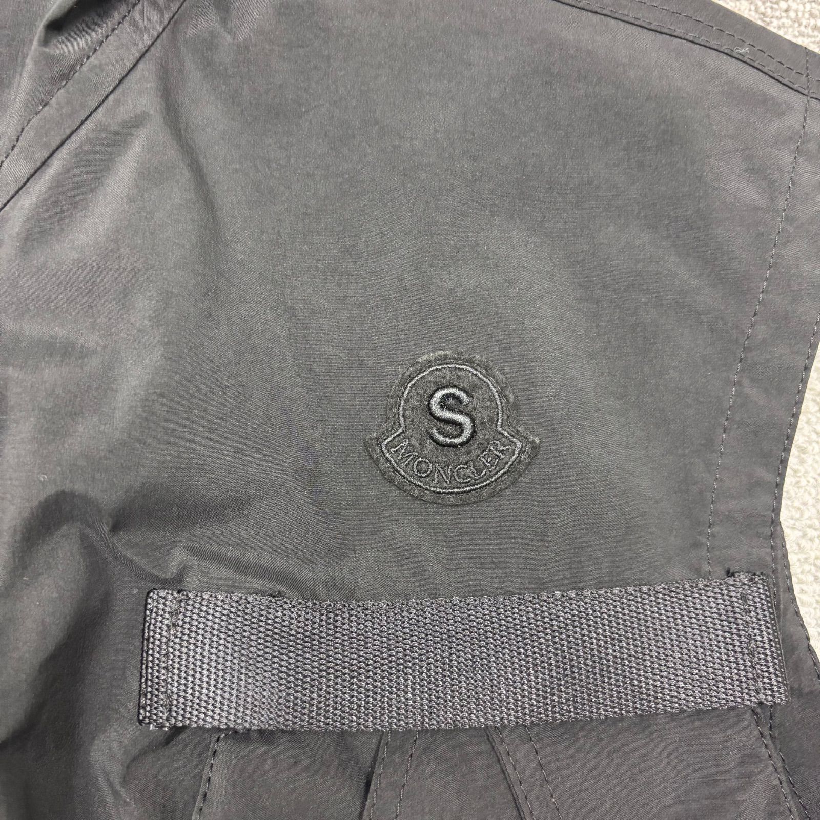 MONCLER SACAI モンクレール サカイ GORE-TEX ゴアテックス ナイロンベストパーカー AMPAT GILET GULLKHAN_COM