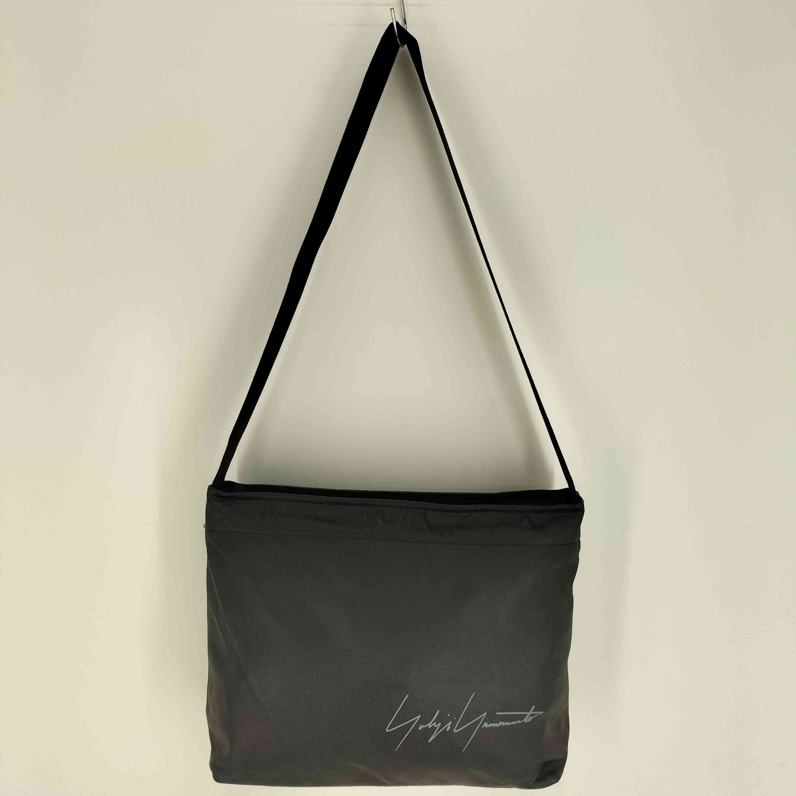 ヨウジヤマモト NOVELTY LEATHER CROSSBODY BAG 中古・古着通販】YOHJI YAMAMOTO (ヨウジヤマモト) NOVELTY