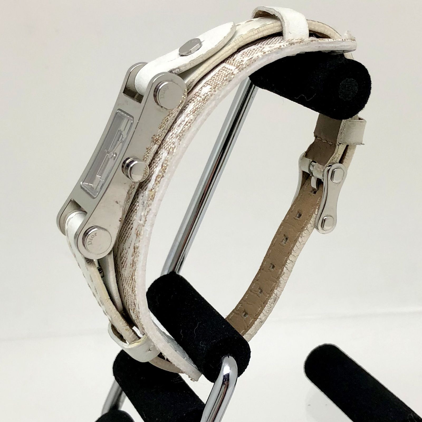 Christian Dior ディオール クォーツ時計 D104-100 Christian Dior ディオール クォーツ時計 D104-100 - メルカリ