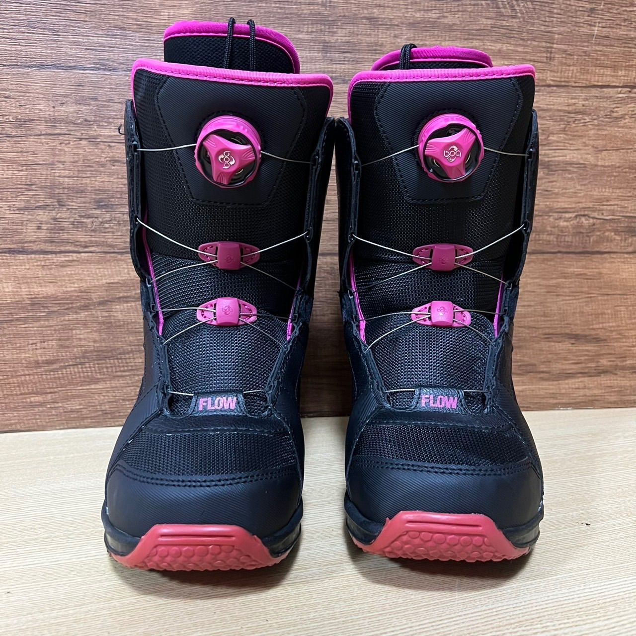 FLOW フロウ フロー VEGA BOA ベガ ボア レディース スノーボード ブーツ 23.5 cm ダイヤル式 かわいい